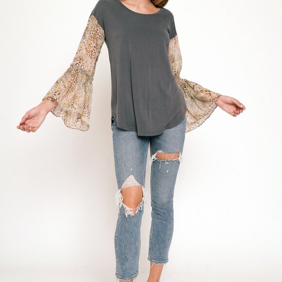MYSTREE PRINTED FLARE SLEEVE MODAL TOP - Picture 3 of 8